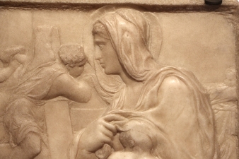 michelangelo_madonna_della_scala_1491_ca_06